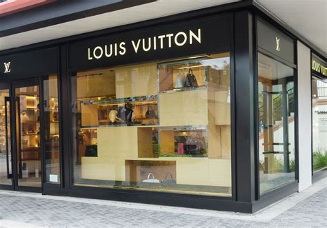 kenwood ohio Louis Vuitton